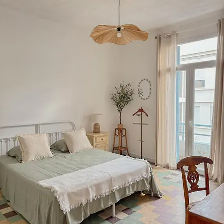 Appartamento T4 Lumineux Au Charme Authentique, Centre-ville *